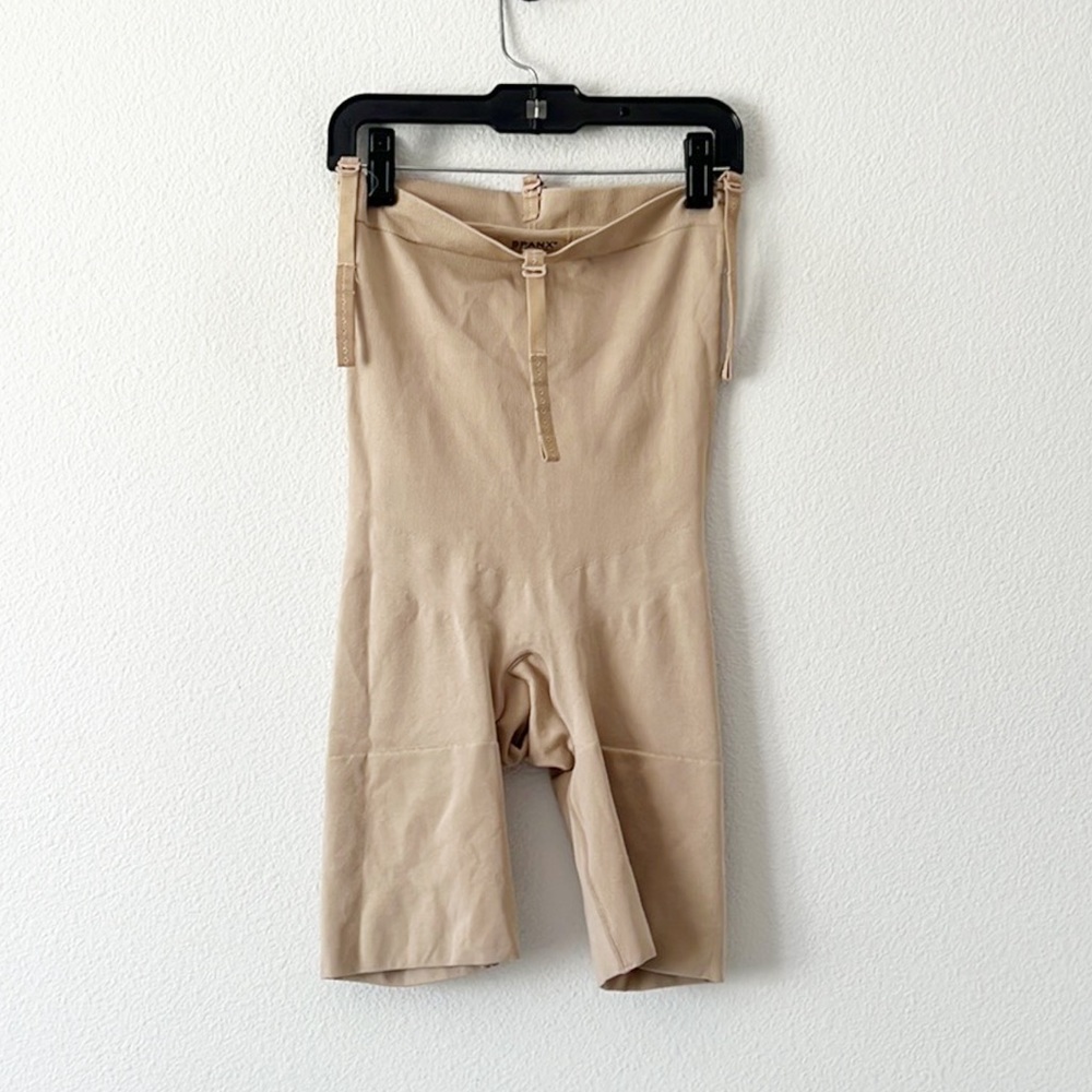 Spanx Tummy High-Waisted Mid-Thigh Short - Picture 1 of 6